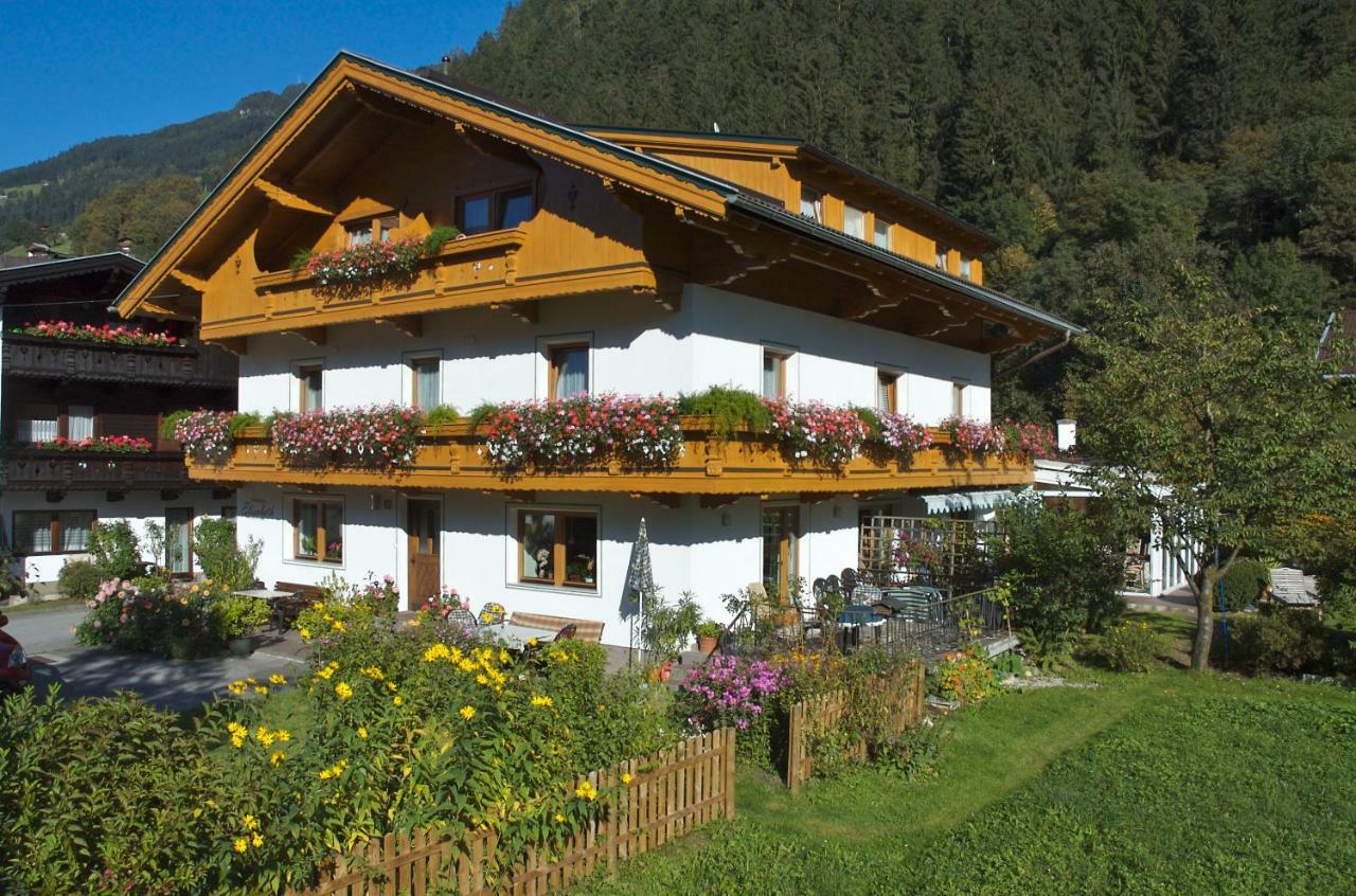 Gaestehaus Elisabeth Bed & Breakfast Mayrhofen Exterior photo